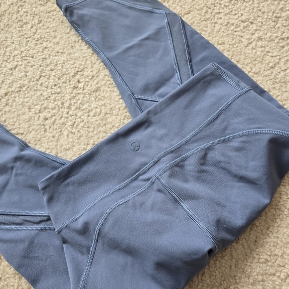 Lululemon Cool To Street CropBlue Denim / Banana Leaf Blush Quartz Size 2 - Picture 10 of 16
